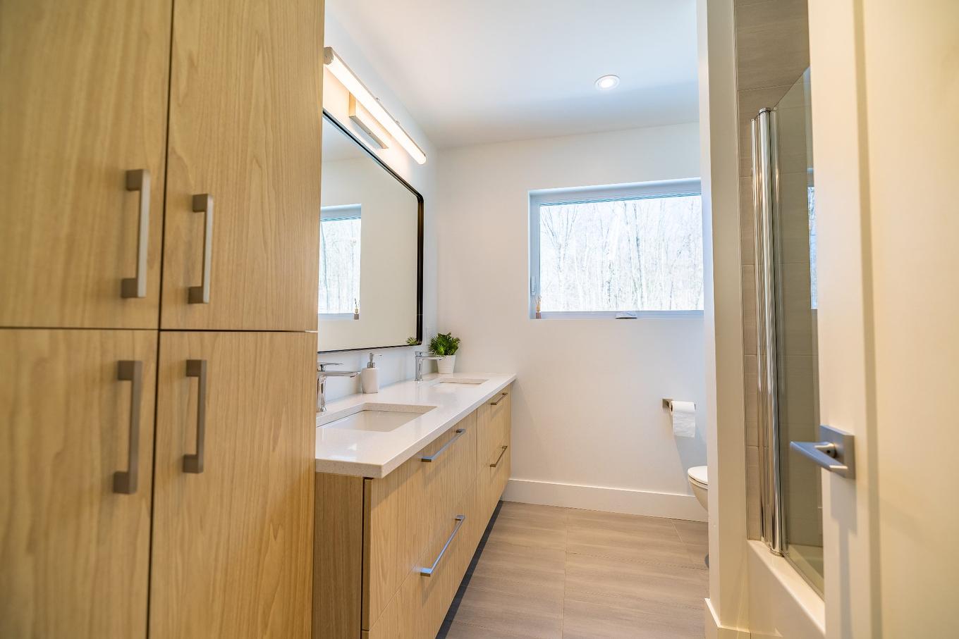 Aerial photo - 14 Ch. Des Colibris, Saint-Hippolyte, QC - Indoor Photo Showing Bathroom