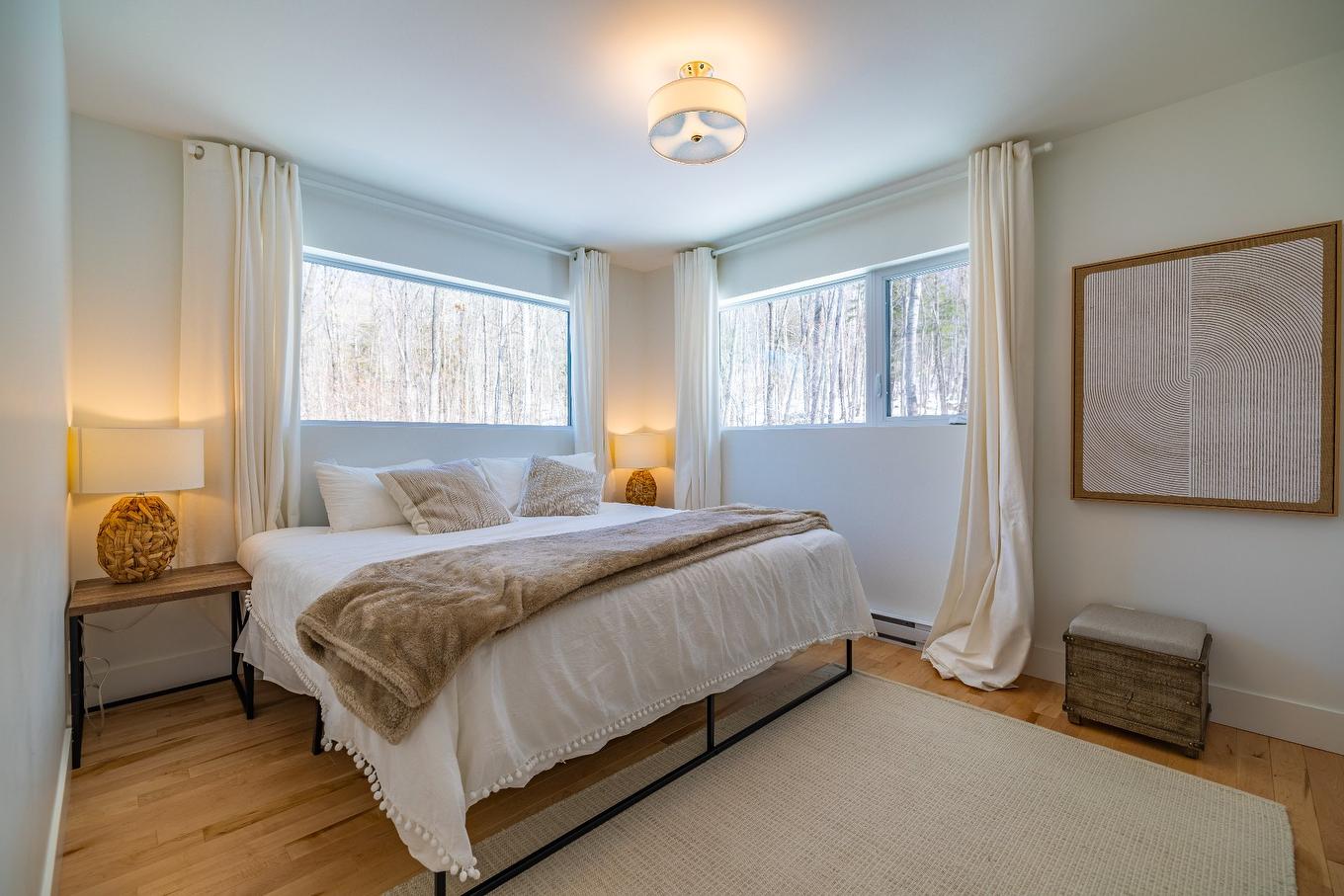 Aerial photo - 14 Ch. Des Colibris, Saint-Hippolyte, QC - Indoor Photo Showing Bedroom