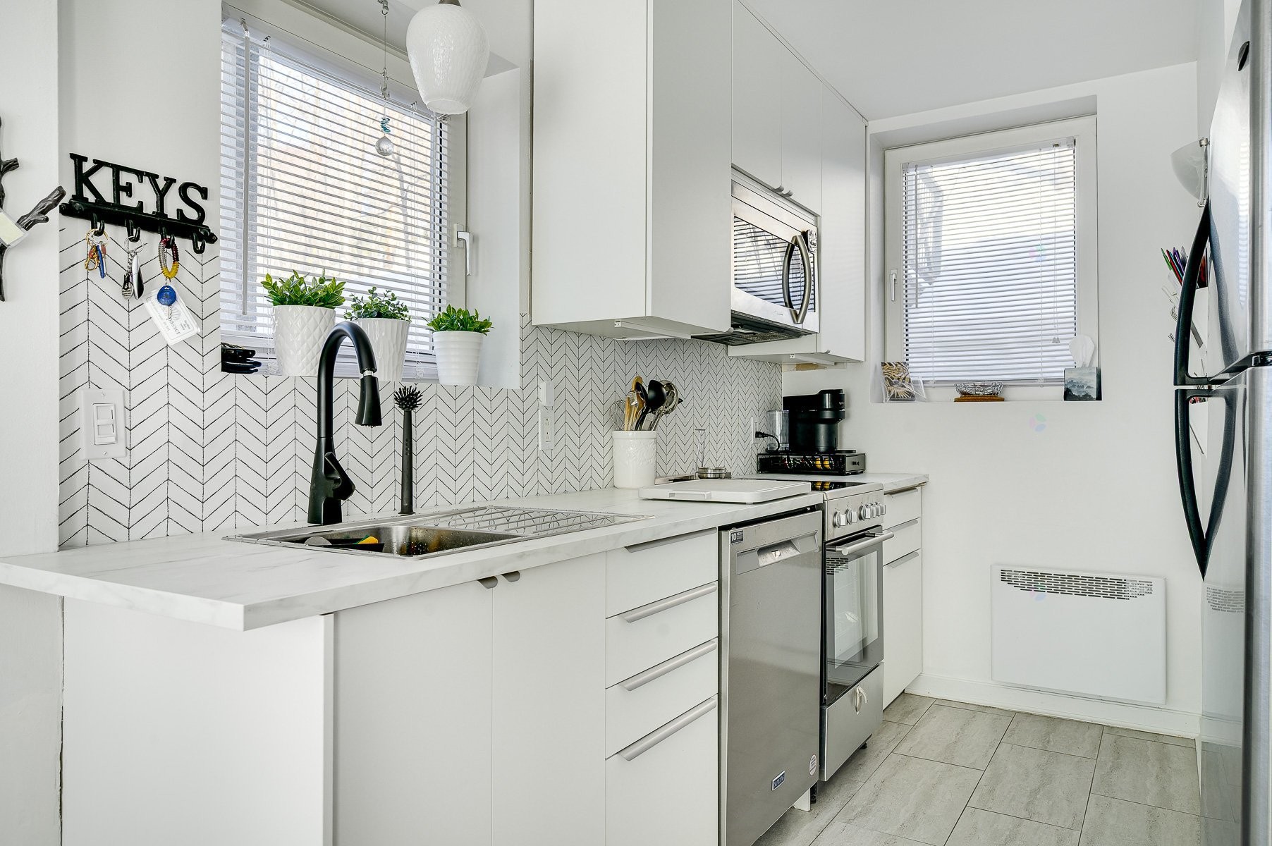 Cuisine - 101-265 Ch. Des Faîtières, Piedmont, QC - Indoor Photo Showing Kitchen With Upgraded Kitchen