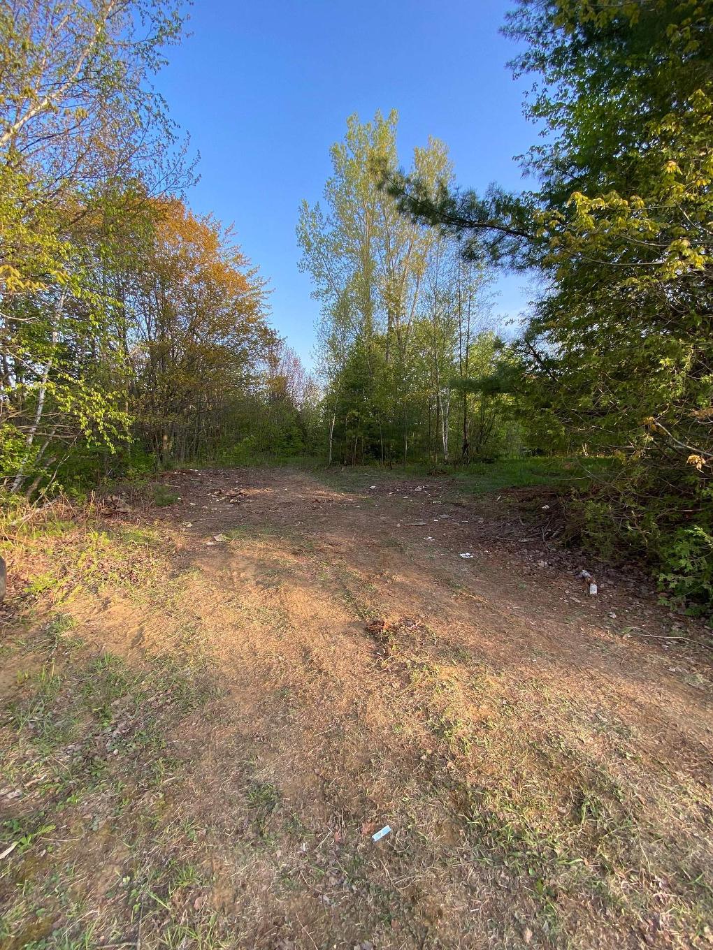 Land/Lot - Rue Pierre, Saint-Lin/Laurentides, QC