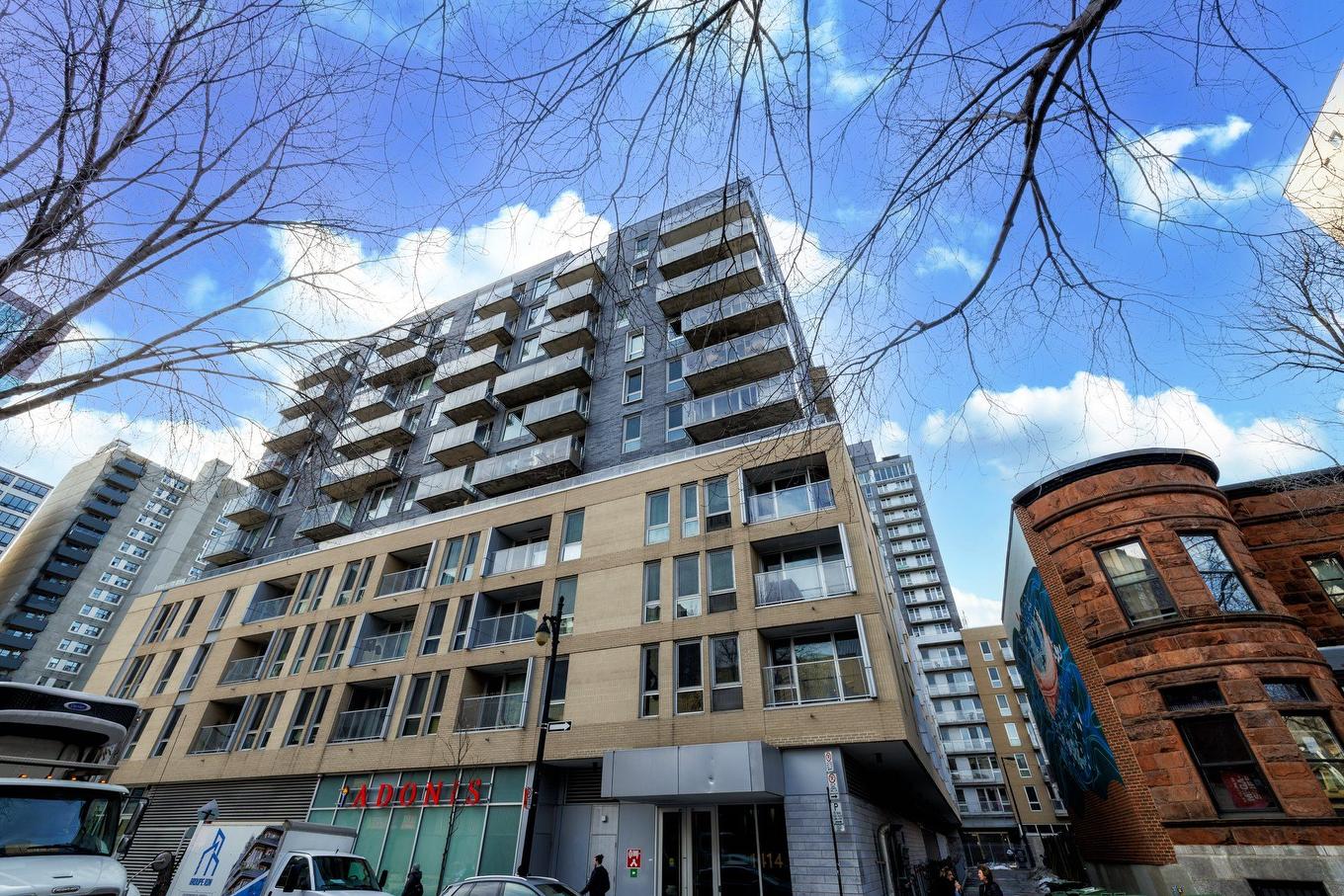 Exterior - 2045-1414 Rue Chomedey, Montréal (Ville-Marie), QC - Outdoor With Balcony With Facade
