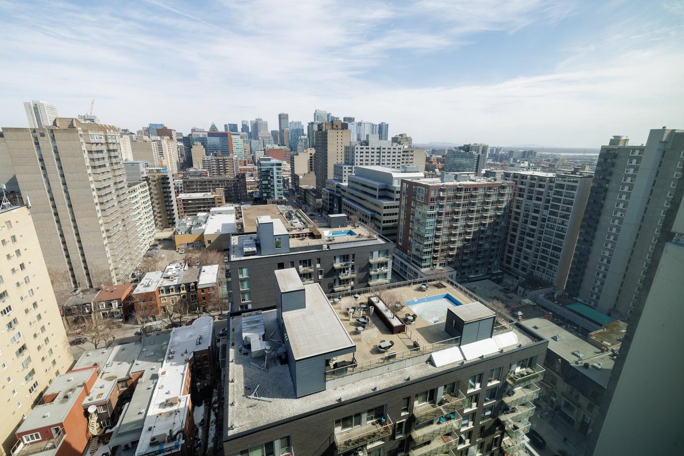 Pool - 2045-1414 Rue Chomedey, Montréal (Ville-Marie), QC - Outdoor With View