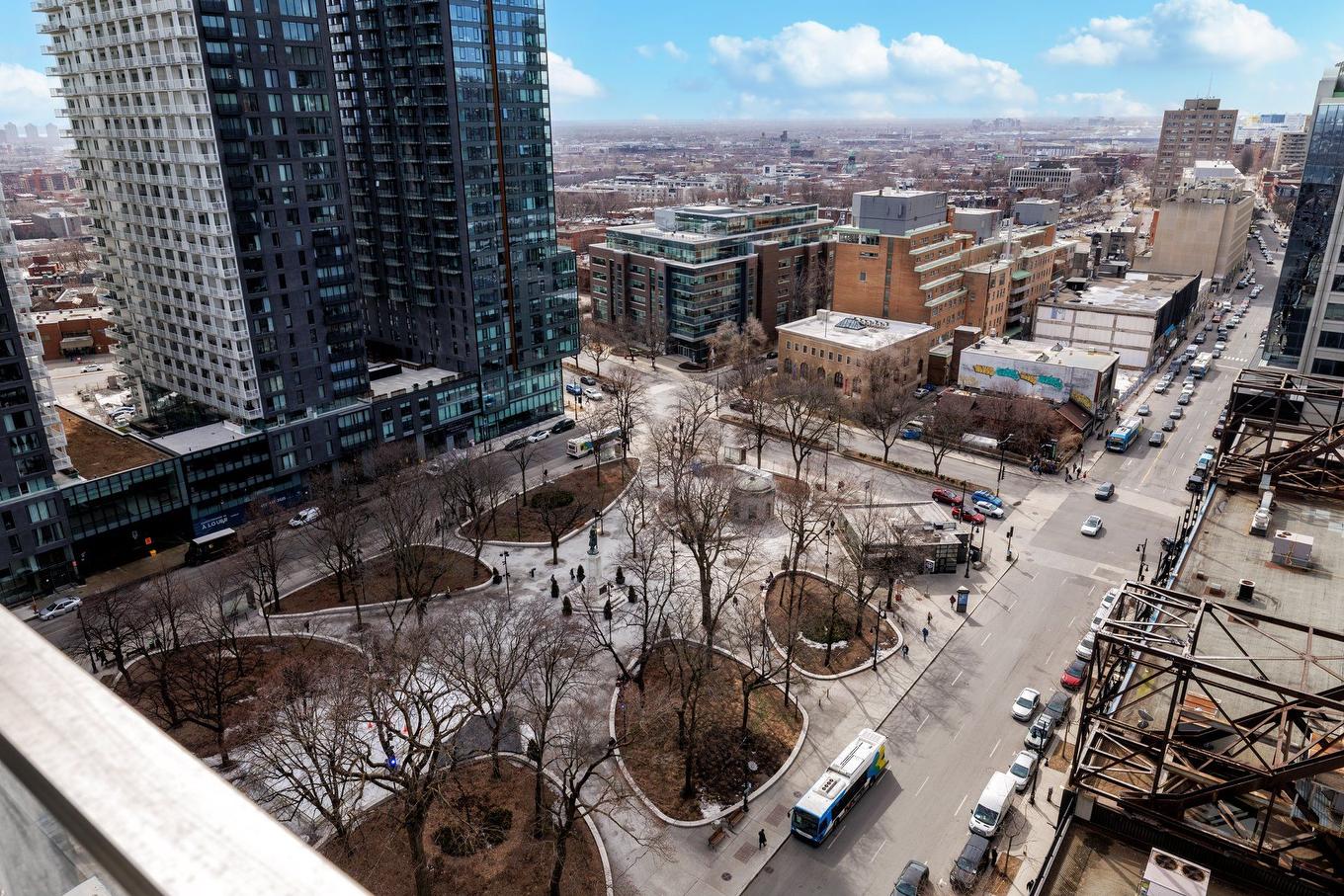 View - 2045-1414 Rue Chomedey, Montréal (Ville-Marie), QC - Outdoor With View