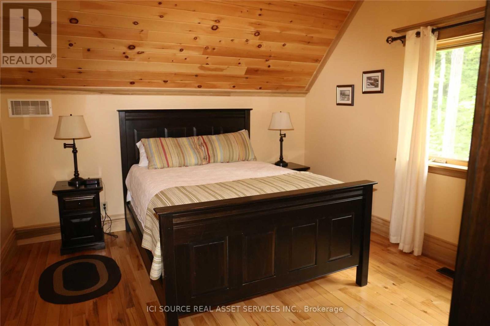 A - 1016 Twin Pine Lane, Frontenac, ON - Indoor Photo Showing Bedroom