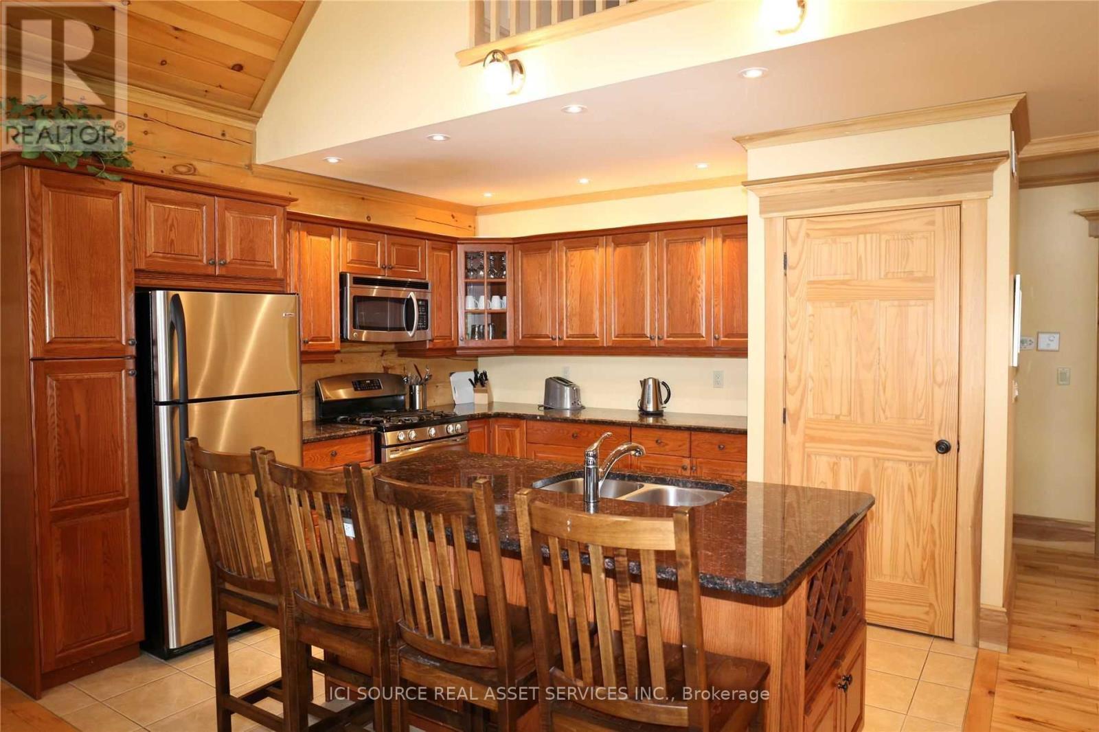 A - 1016 Twin Pine Lane, Frontenac, ON - Indoor Photo Showing Kitchen With Double Sink