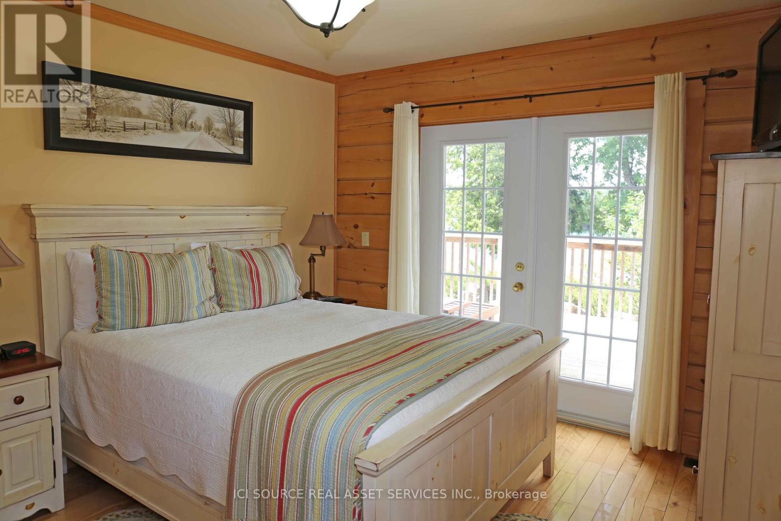 C - 1016 Twin Pine Lane, Frontenac, ON - Indoor Photo Showing Bedroom