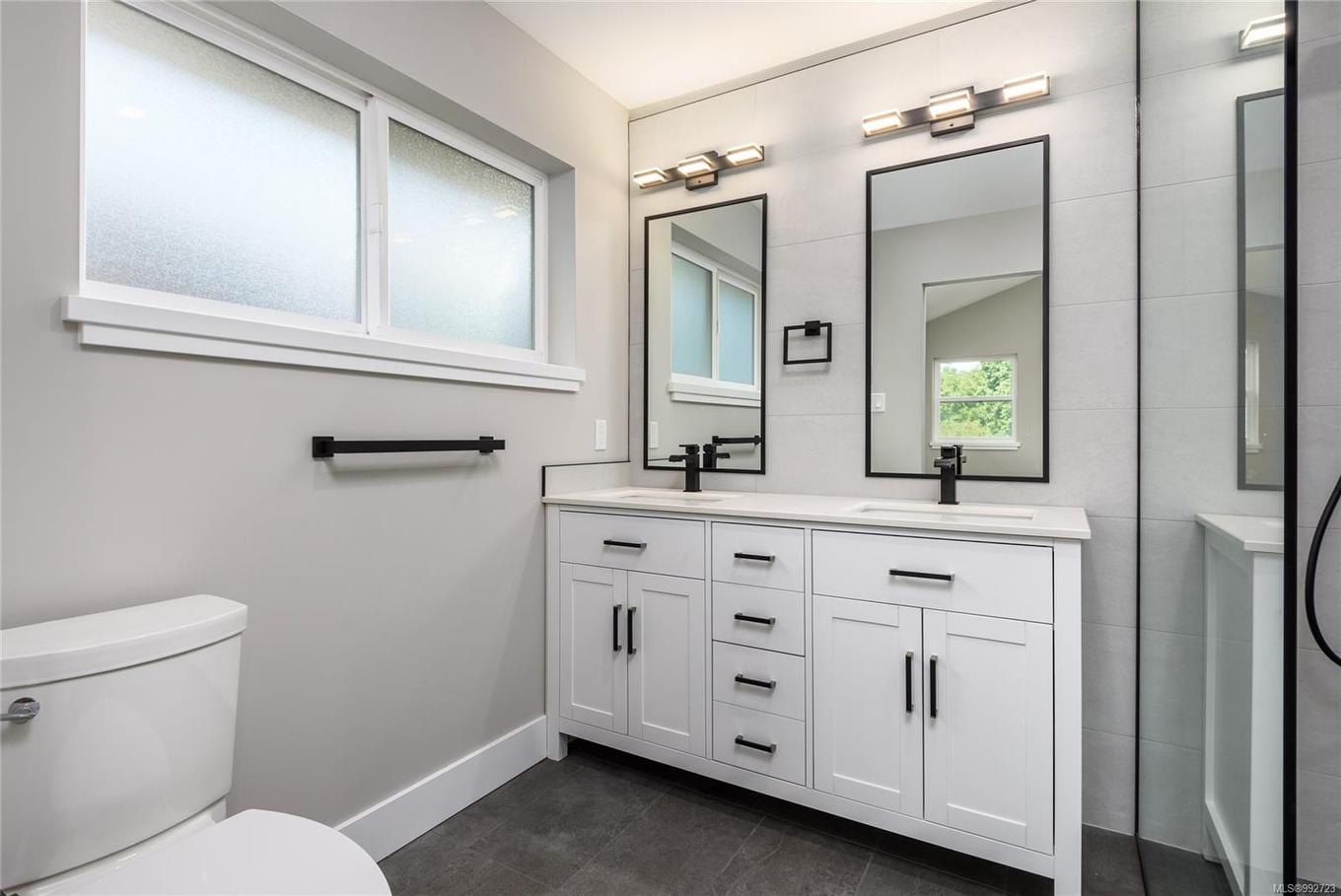 635 5Th St, Courtenay, BC