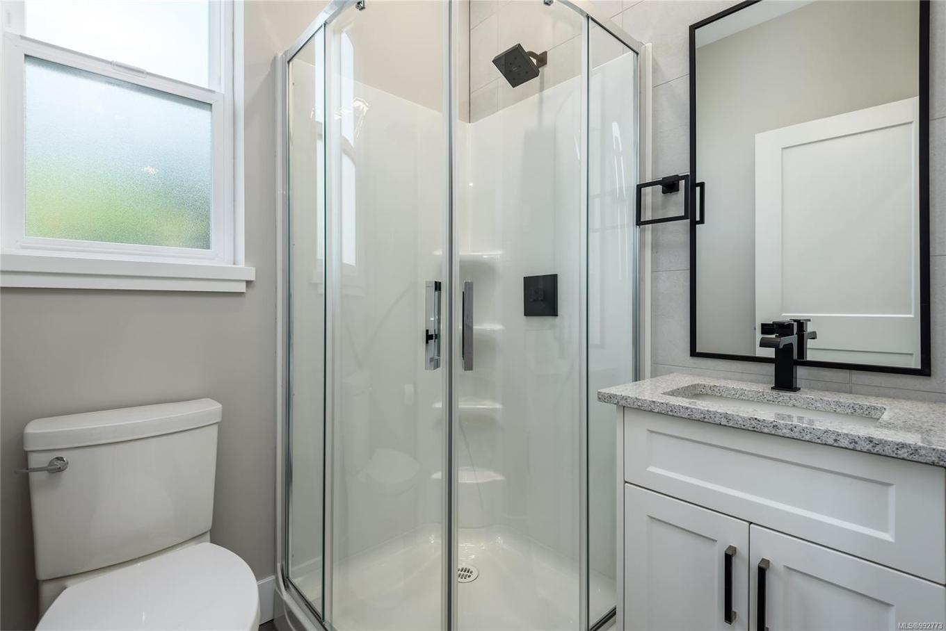 649 5Th St, Courtenay, BC