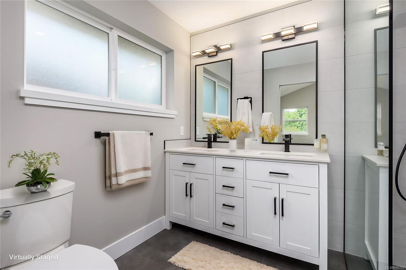 649 5Th St, Courtenay, BC