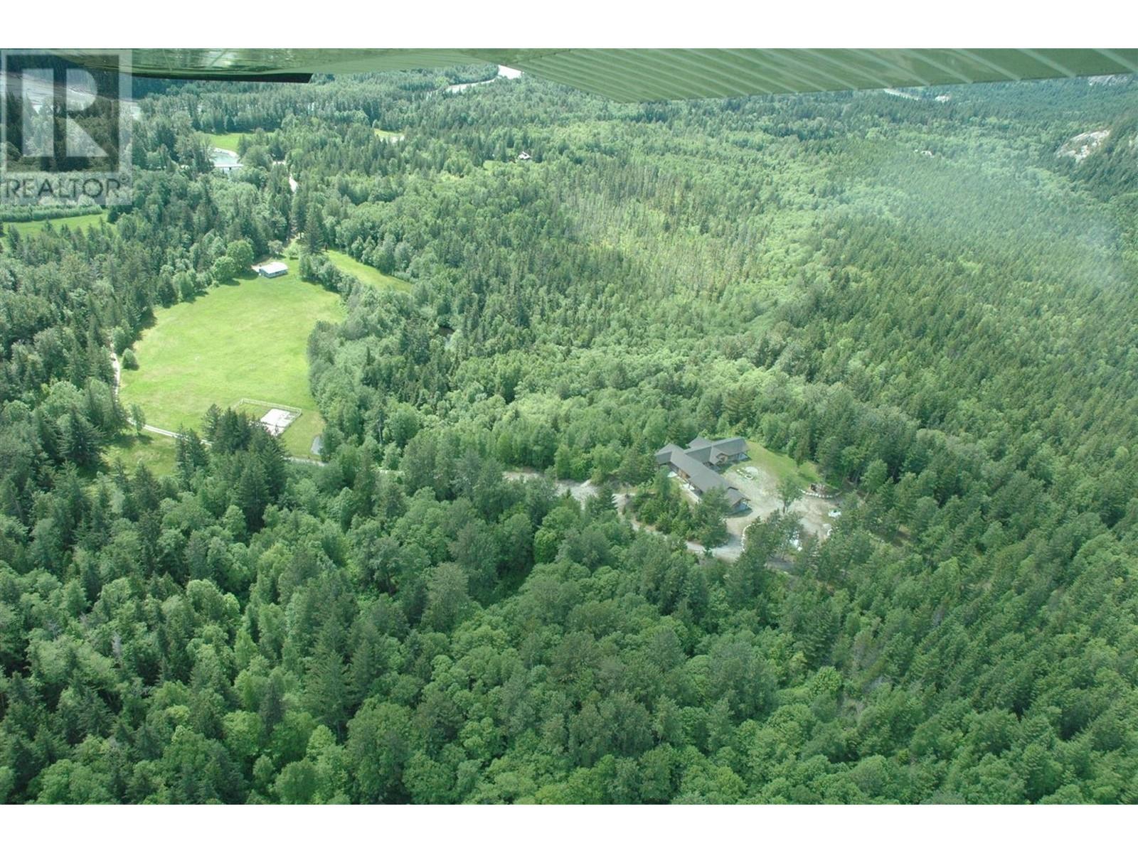 2712 Egan Road, Bella Coola, BC - Outdoor