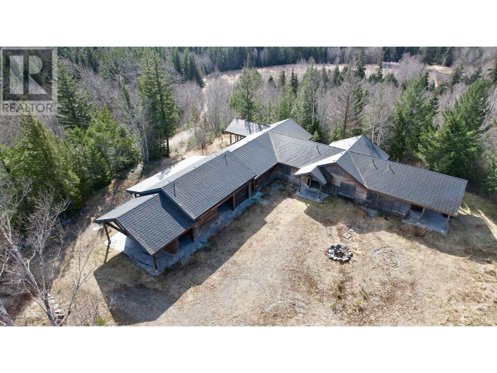 2712 Egan Road, Bella Coola, BC - Outdoor