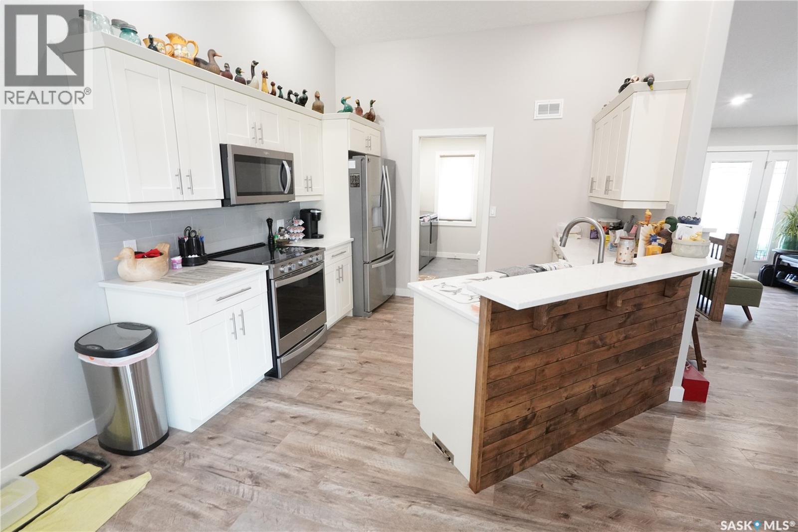 44 Crescent Drive, Avonlea, SK - Indoor Photo Showing Kitchen With Stainless Steel Kitchen