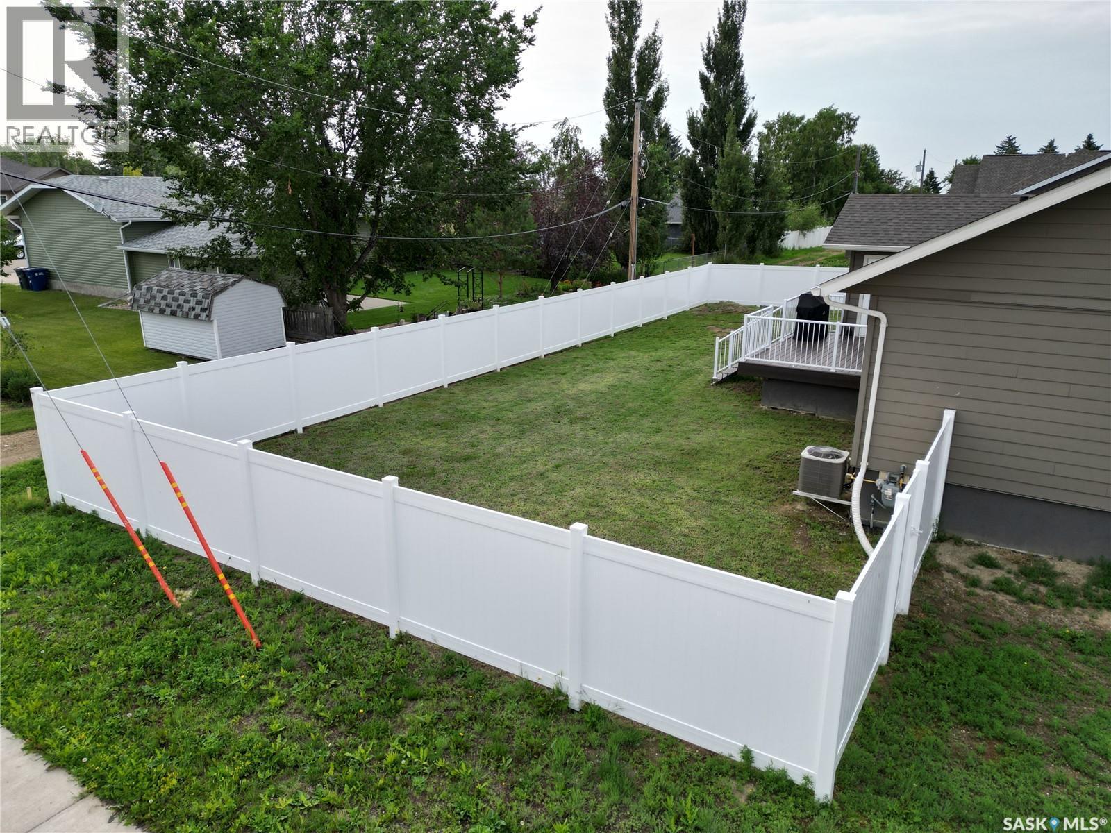 44 Crescent Drive, Avonlea, SK - Outdoor