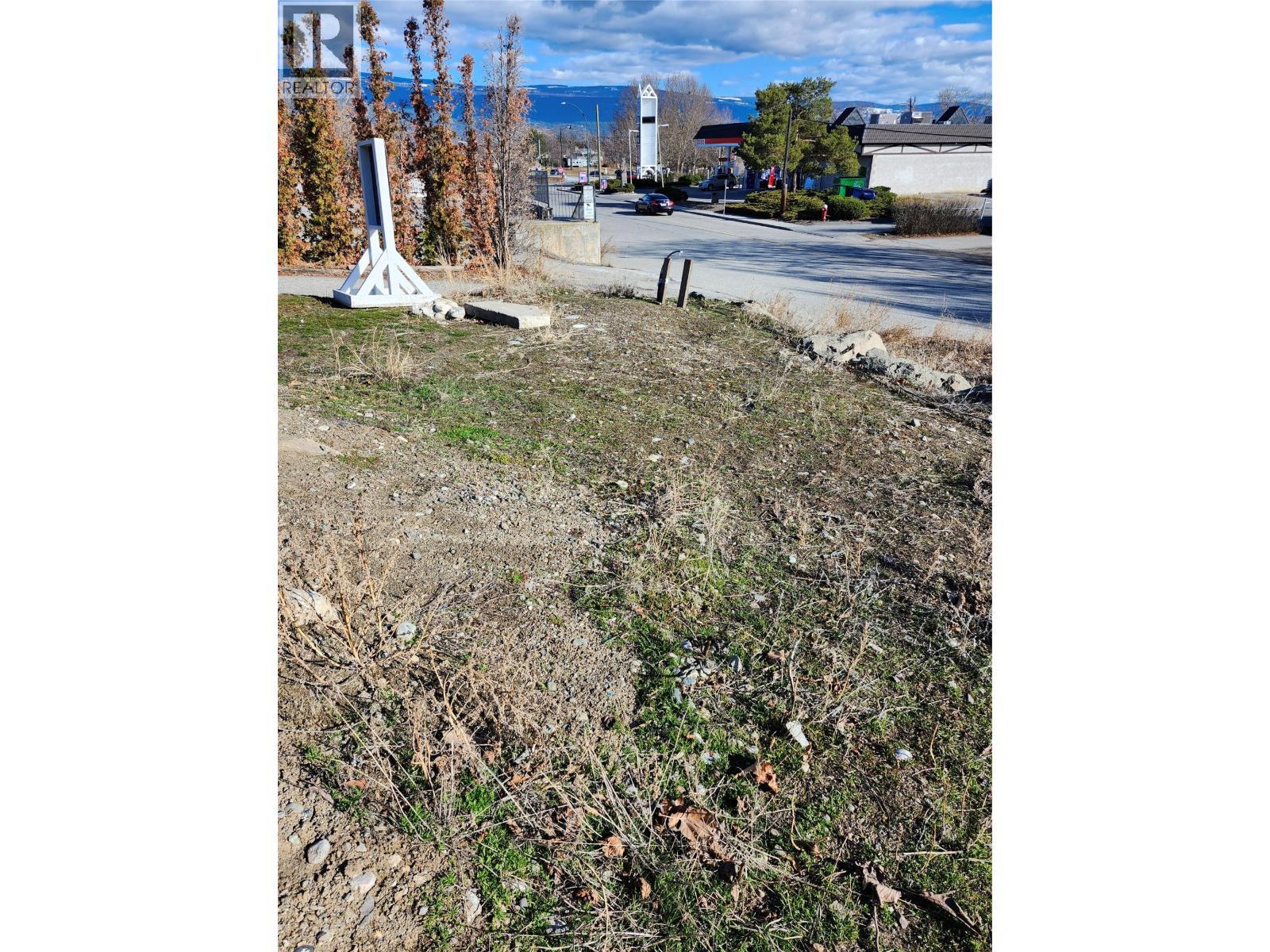 9700 Julia Street, Summerland, BC