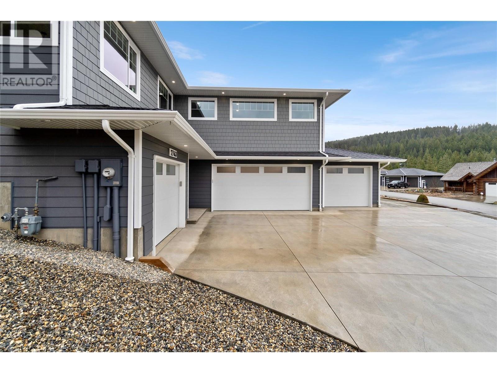 2763 Valleyview Drive, Blind Bay, BC - Outdoor