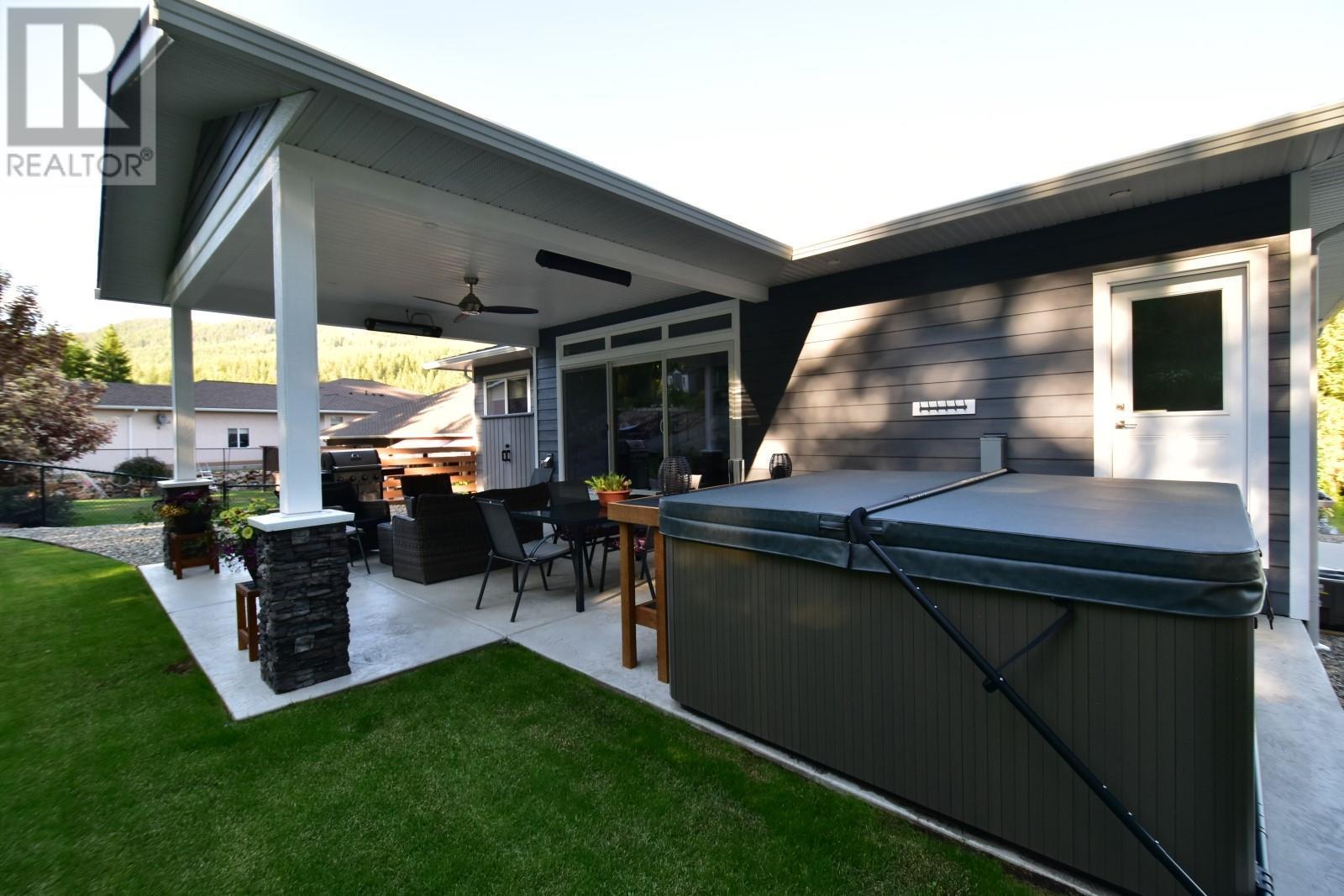 2763 Valleyview Drive, Blind Bay, BC - Outdoor With Deck Patio Veranda With Exterior