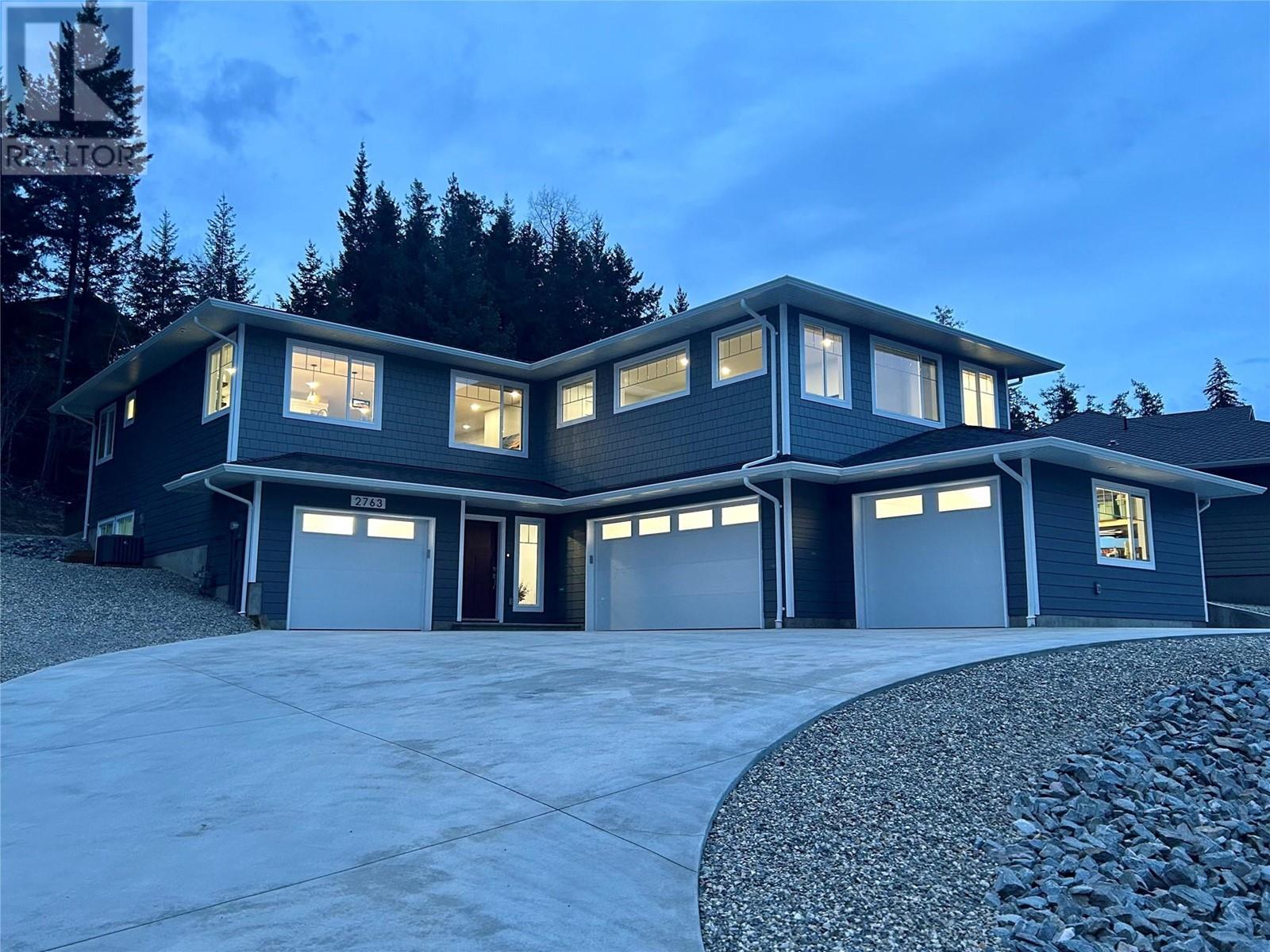 2763 Valleyview Drive, Blind Bay, BC - Outdoor