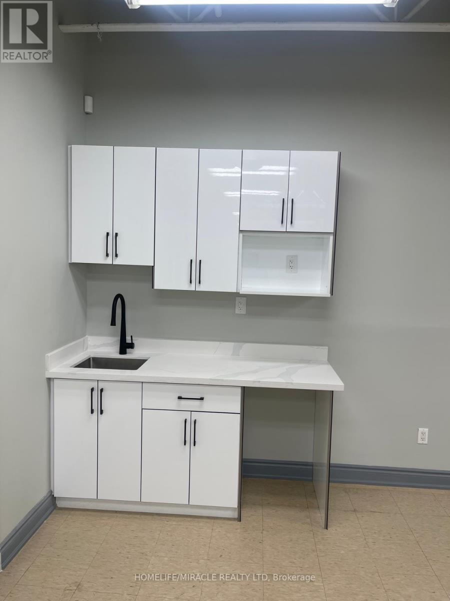 7195 Tranmere Drive, Mississauga, ON