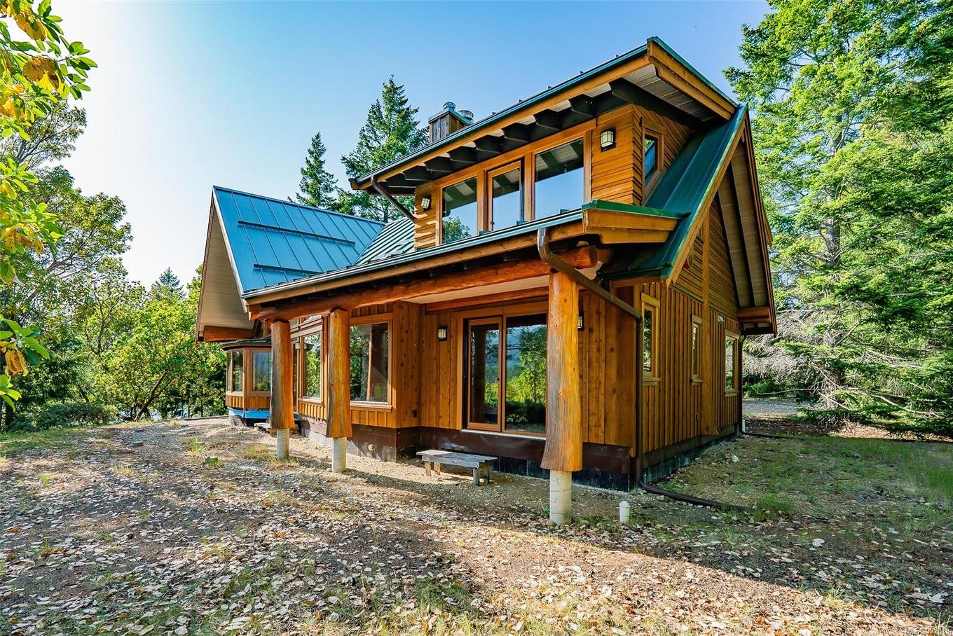 1100 Keith Rd, Qualicum Beach, BC