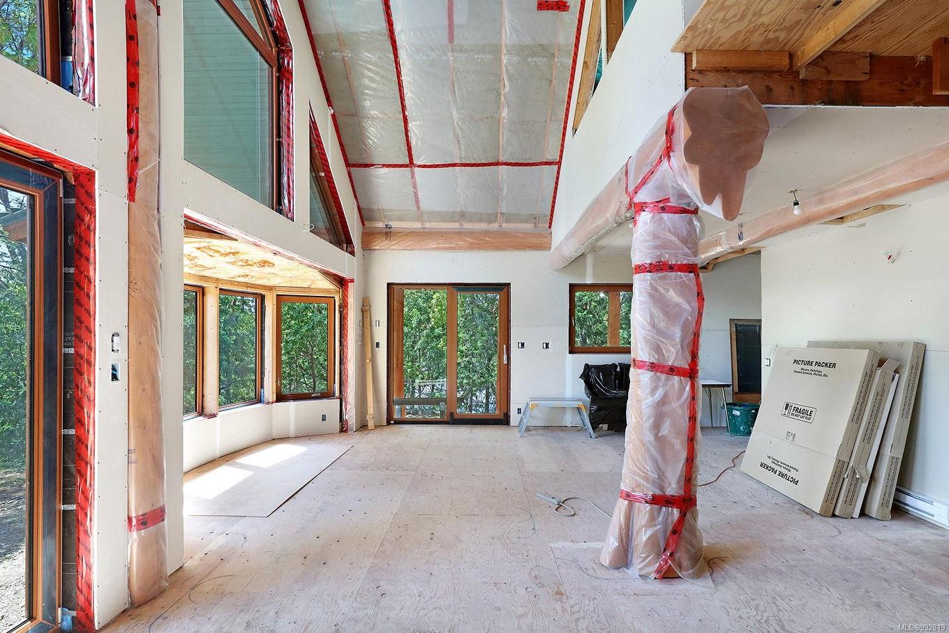 1100 Keith Rd, Qualicum Beach, BC