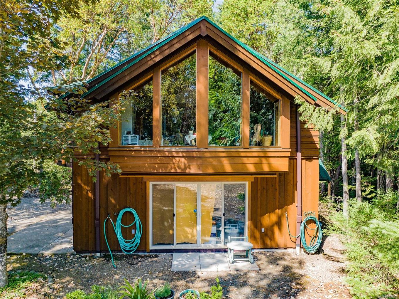 1100 Keith Rd, Qualicum Beach, BC