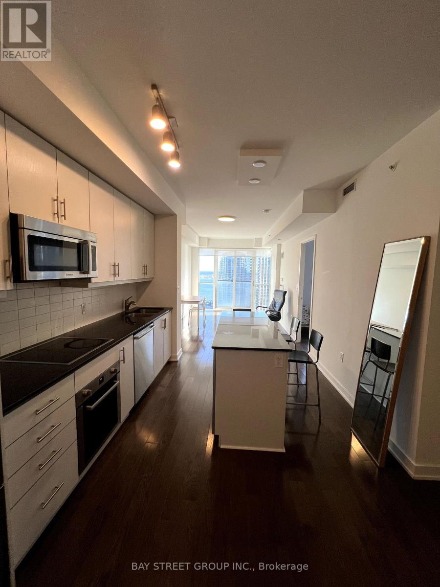 2709 - 1 The Esplanade, Toronto, ON - Indoor Photo Showing Kitchen