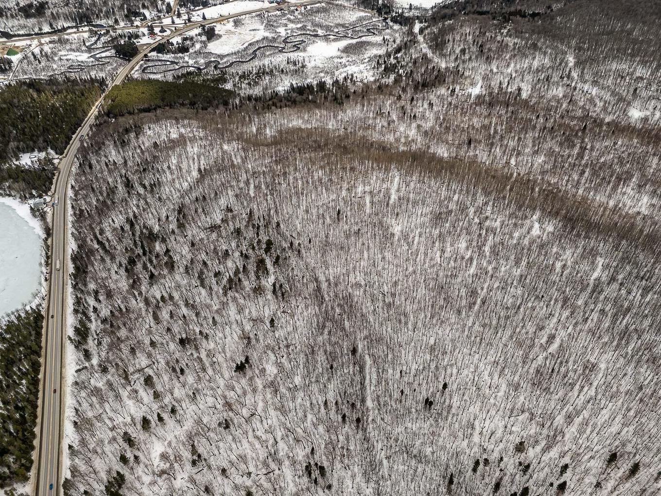 Vue - Route 117 N., Rivière-Rouge, QC