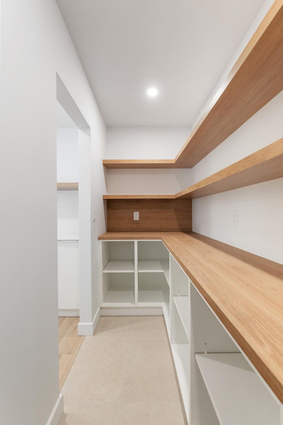 Rangement - 2948 Rue De La Gravure, Lévis (Les Chutes-De-La-Chaudière-Ouest), QC - Indoor Photo Showing Other Room