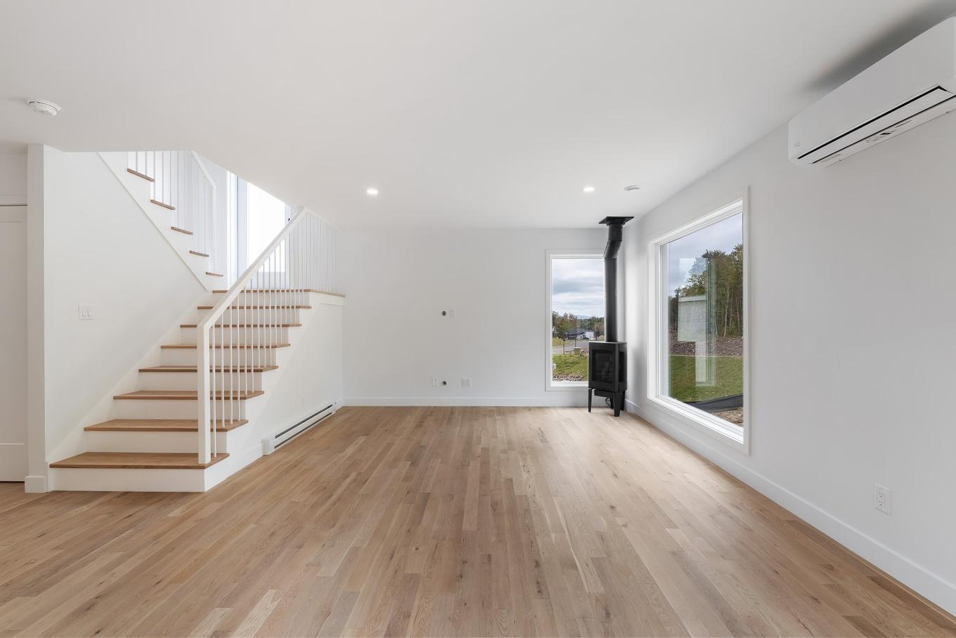 Salon - 2948 Rue De La Gravure, Lévis (Les Chutes-De-La-Chaudière-Ouest), QC - Indoor Photo Showing Other Room