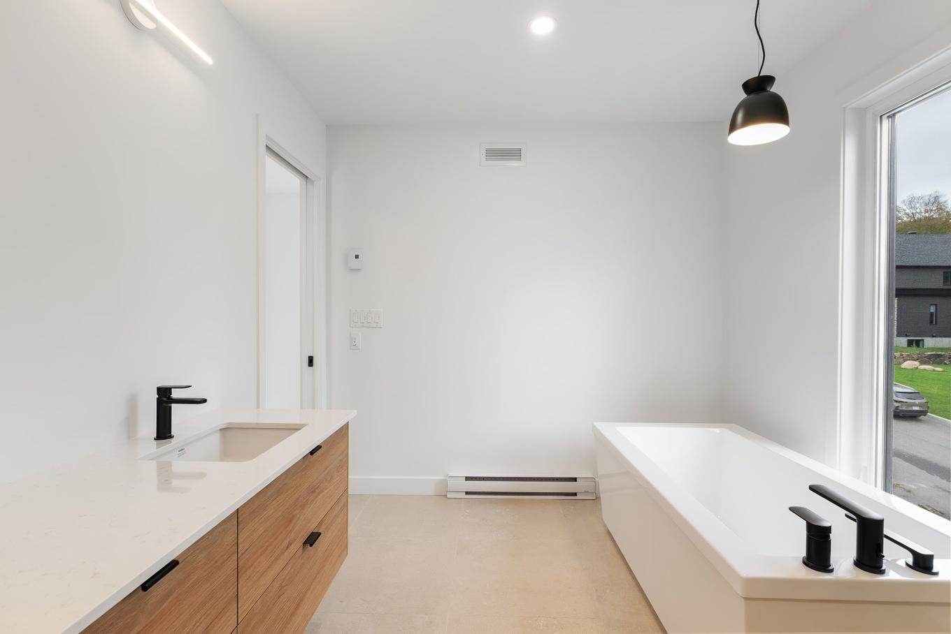 Salle de bains - 2948 Rue De La Gravure, Lévis (Les Chutes-De-La-Chaudière-Ouest), QC - Indoor Photo Showing Bathroom