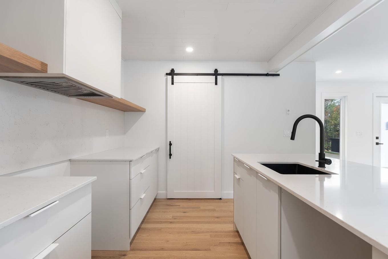 Cuisine - 2948 Rue De La Gravure, Lévis (Les Chutes-De-La-Chaudière-Ouest), QC - Indoor Photo Showing Kitchen