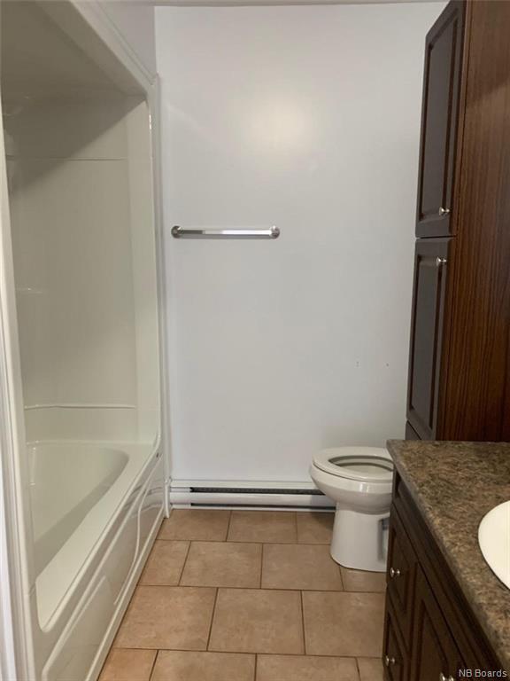 36-38 Cn, Grand-Sault/Grand Falls, NB