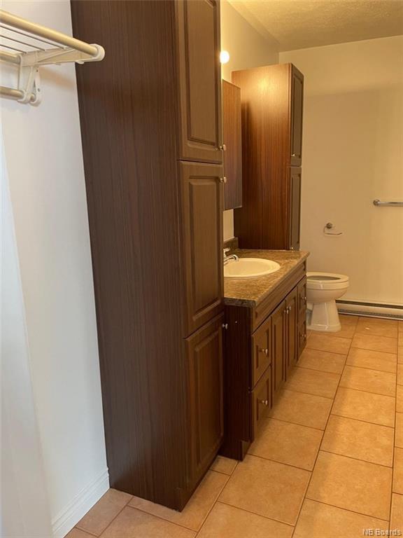 36-38 Cn, Grand-Sault/Grand Falls, NB