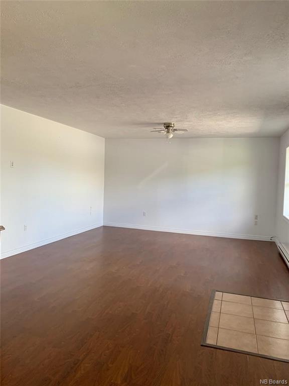 36-38 Cn, Grand-Sault/Grand Falls, NB