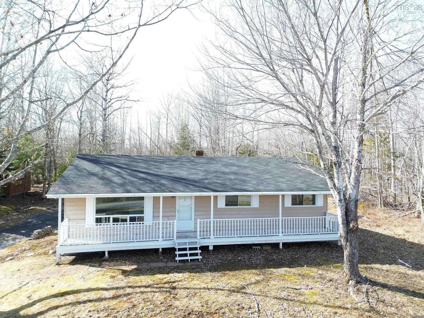 1005 Alma Road, Sylvester, NS