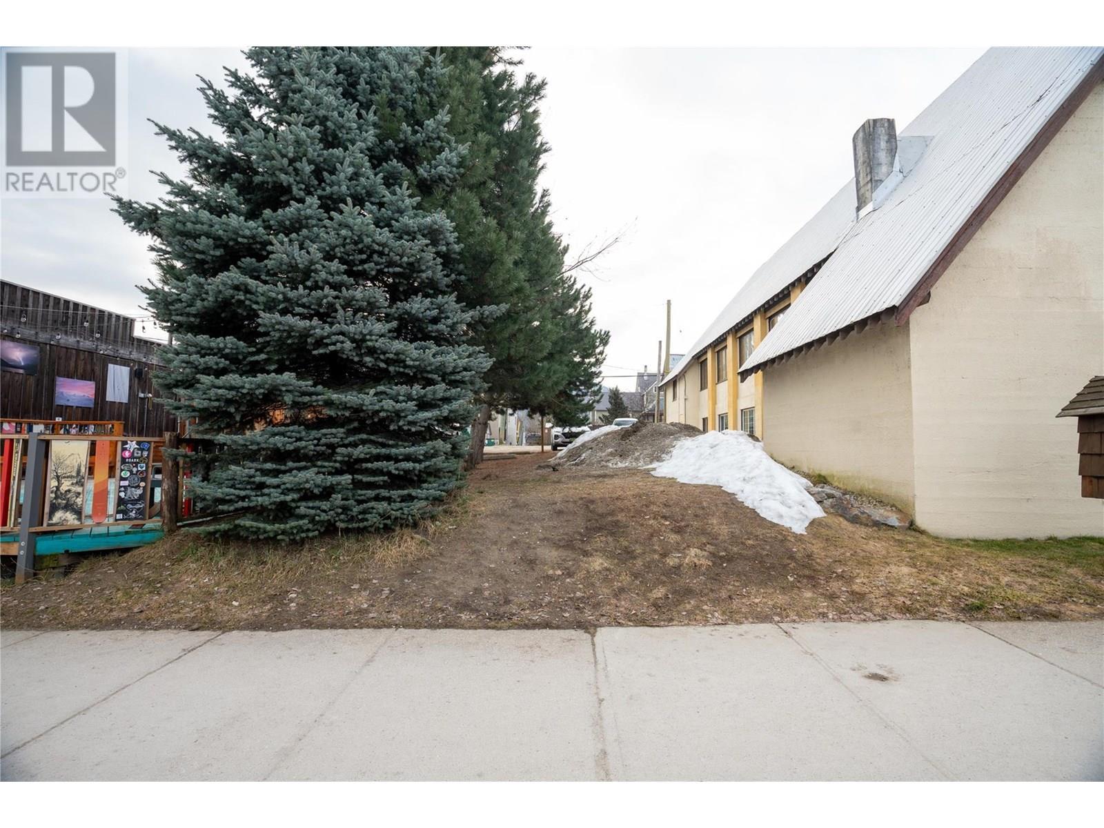 310 Mackenzie Avenue, Revelstoke, BC