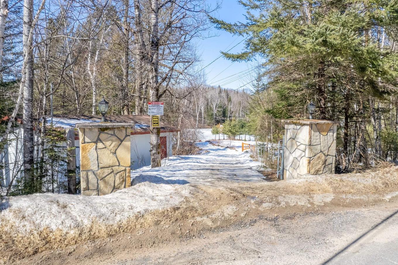 259 Ch. Du Lac-Chaud, La Macaza, QC