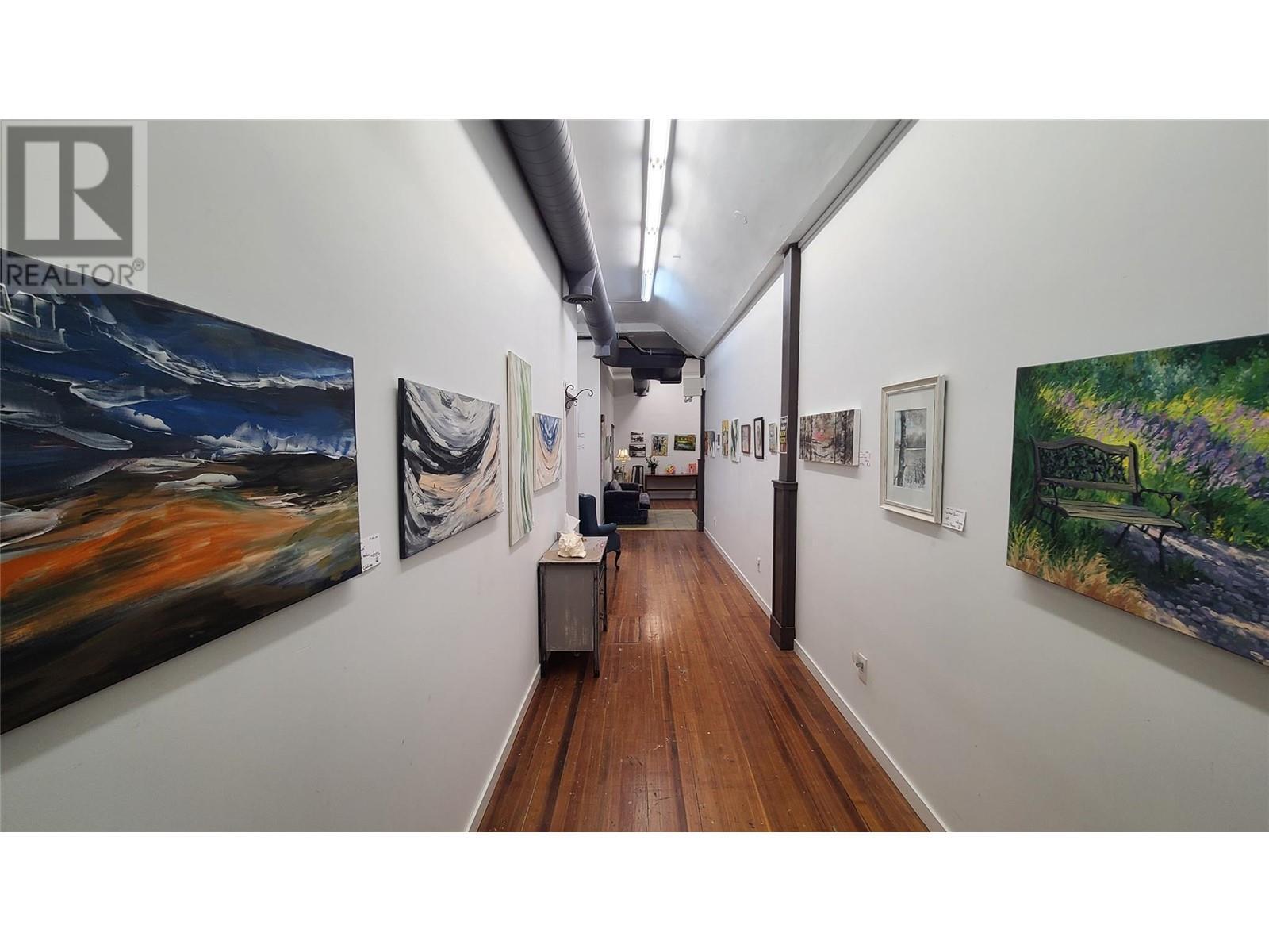 6222 Main Street, Oliver, BC