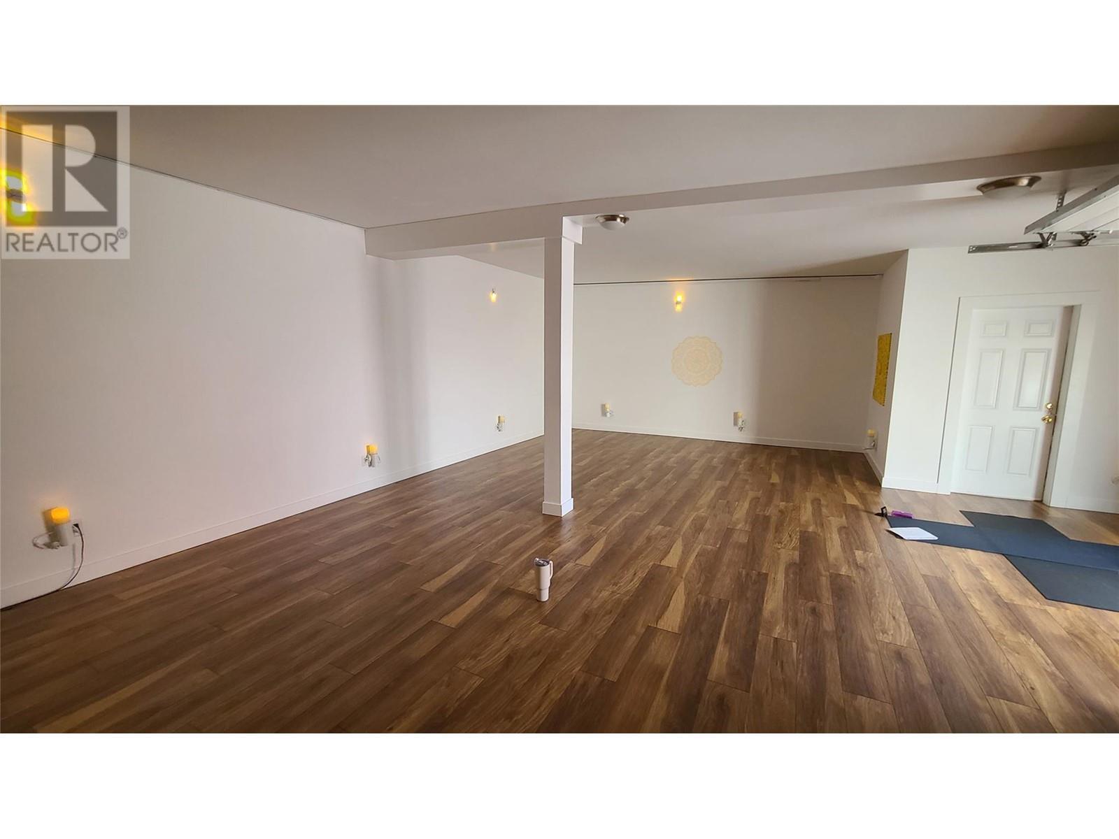 6222 Main Street, Oliver, BC