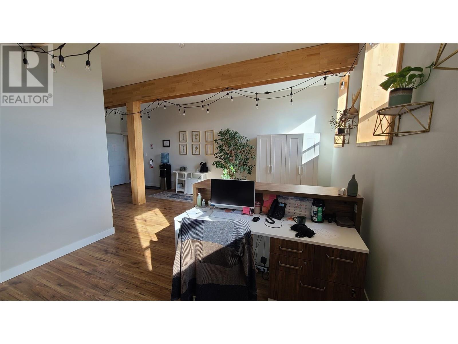 6222 Main Street, Oliver, BC