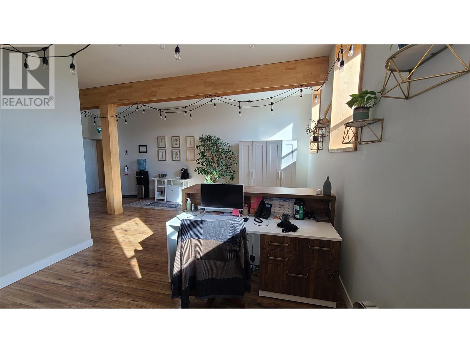 6222 Main Street, Oliver, BC