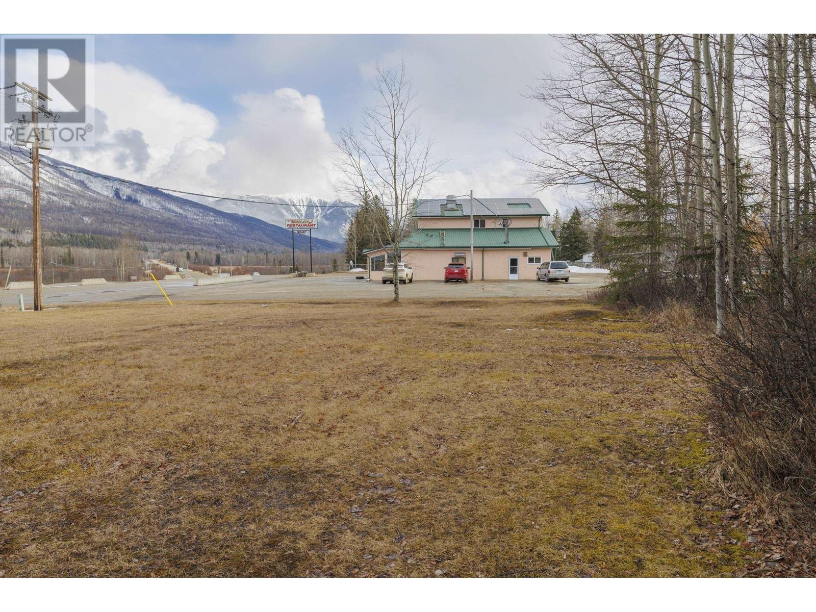 1105 Se Frontage Road, Mcbride, BC