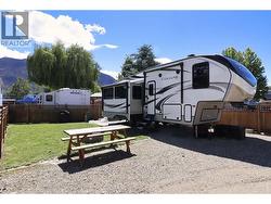 2 Heron Lane Lee Creek, BC V0E 1M4