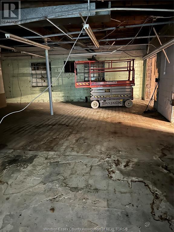 6058 Tecumseh Road East, Windsor, ON