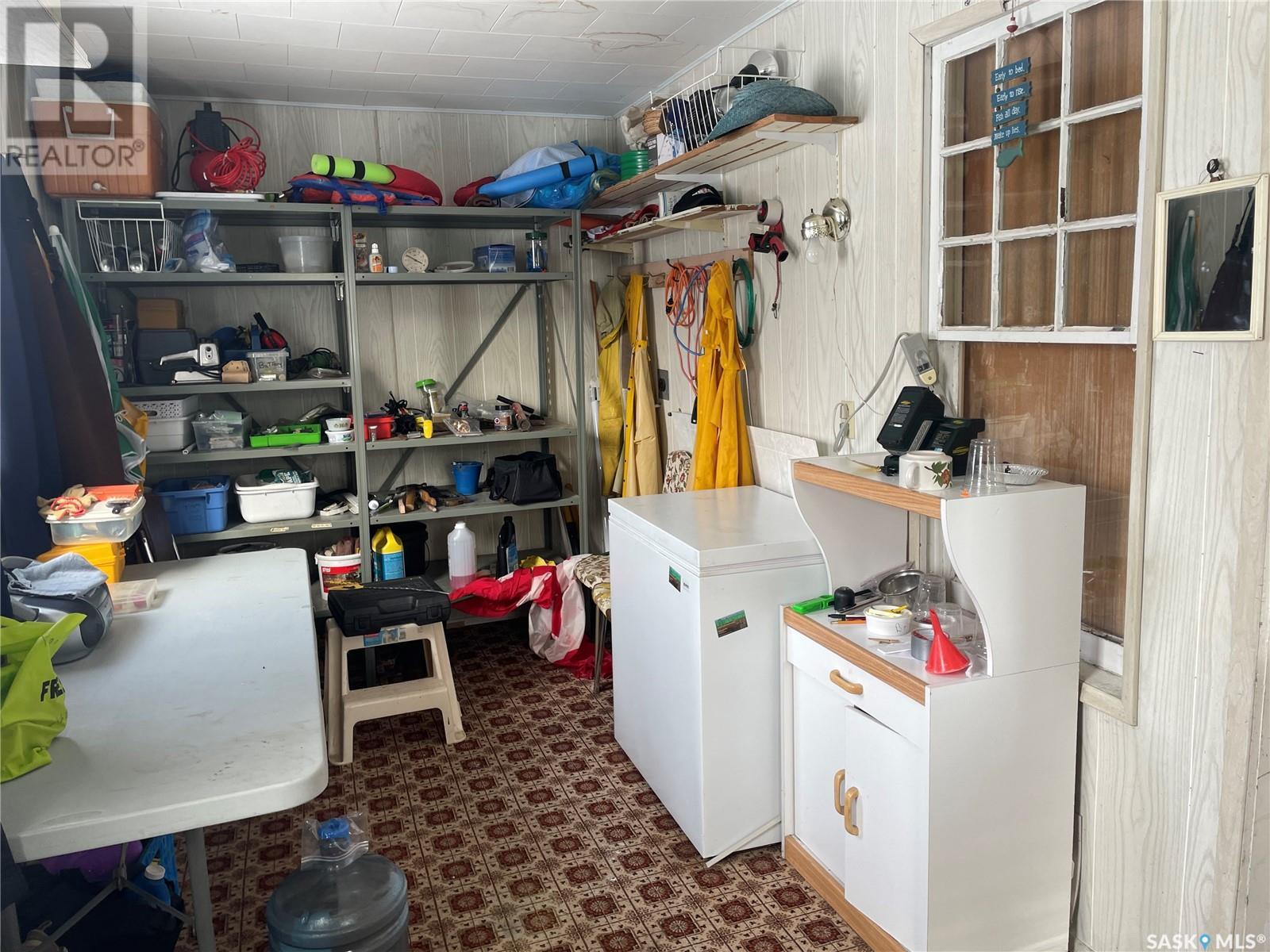 15 Kim Dawn Crescent, Fishing Lake, SK - Indoor