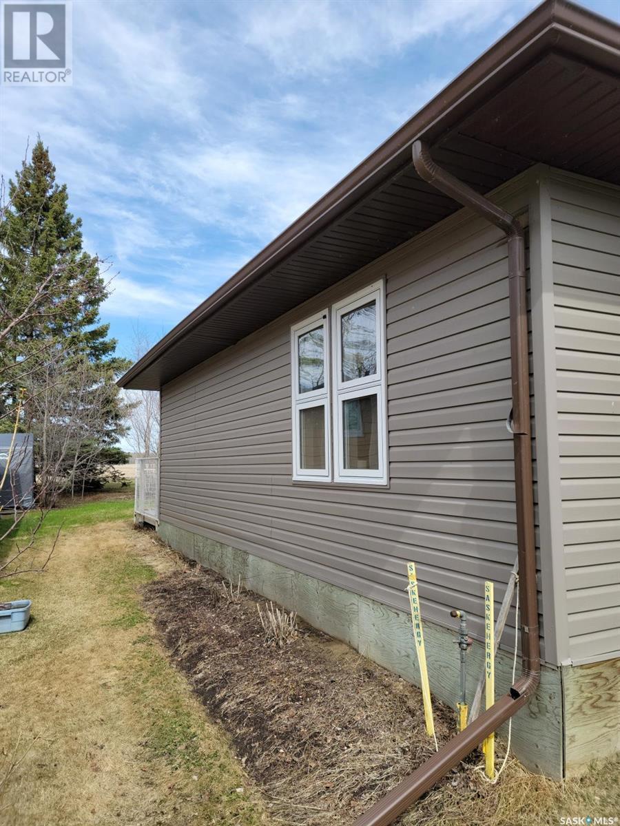 15 Kim Dawn Crescent, Fishing Lake, SK - Outdoor With Exterior