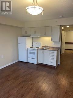 510 - 1056 Queens Avenue, Oakville (Cp College Park), ON