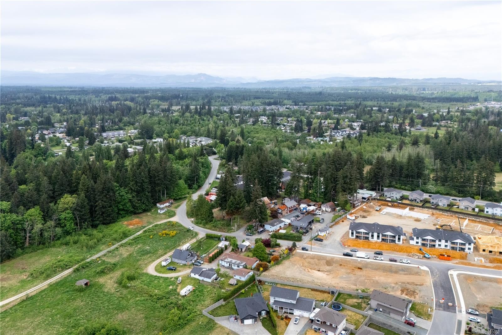 476 Old Petersen Rd, Campbell River, BC