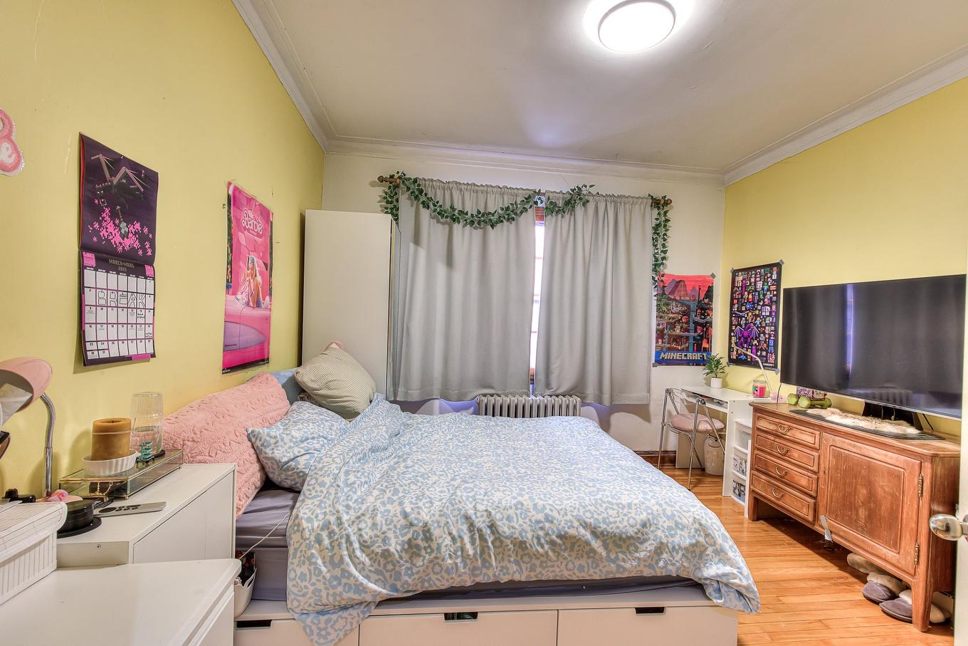 Bedroom - 5325 - 5327 Av. Earnscliffe, Montréal (Côte-Des-Neiges/Notre-Dame-De-Grâce), QC - Indoor Photo Showing Bedroom