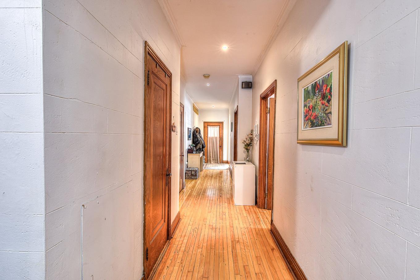 Hall - 5325 - 5327 Av. Earnscliffe, Montréal (Côte-Des-Neiges/Notre-Dame-De-Grâce), QC - Indoor Photo Showing Other Room